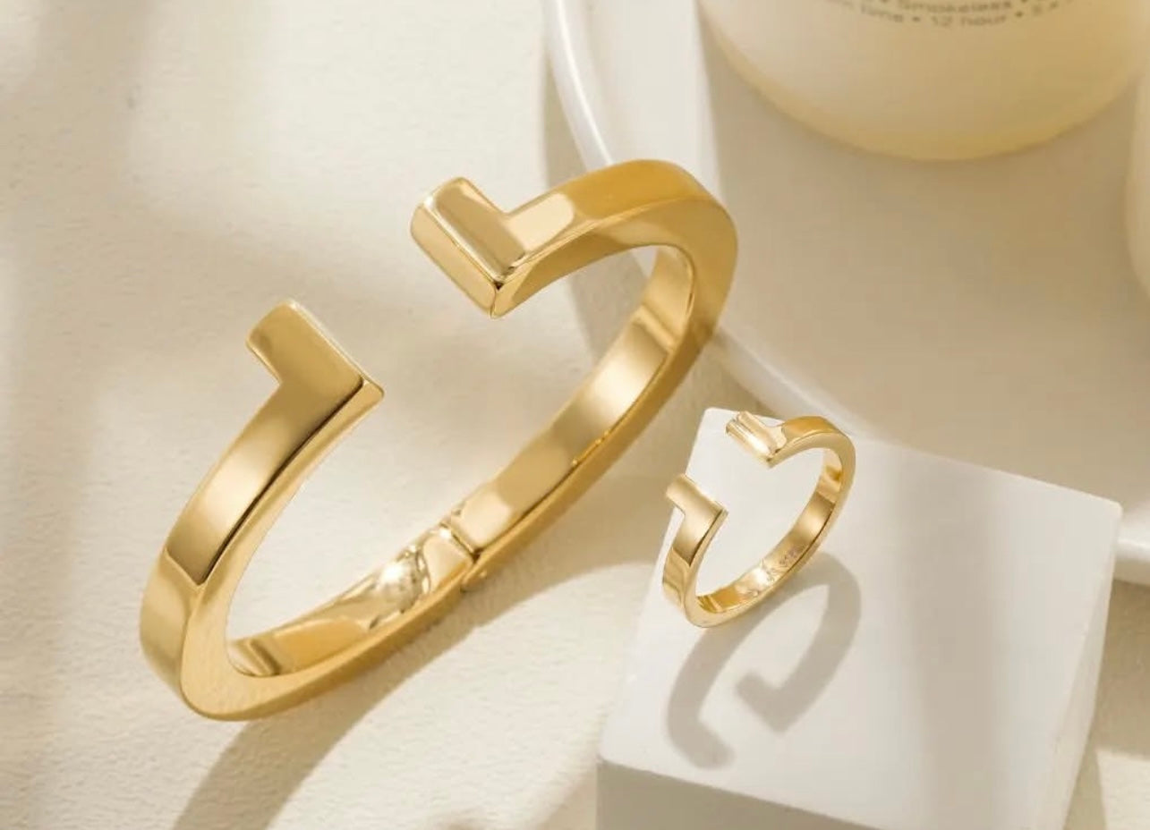 Pulsera T