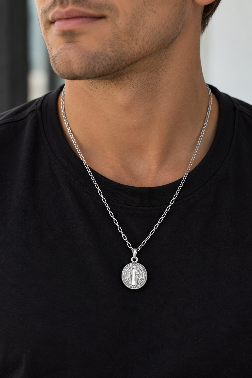 Cadena San Benito hombre