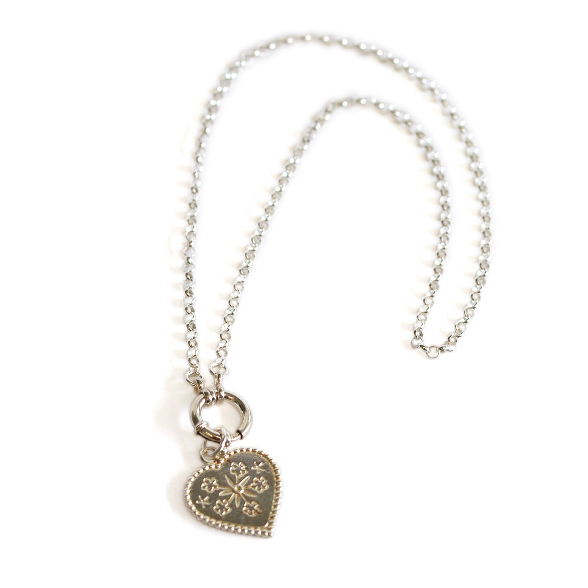 COLLAR CORAZÓN DE PLATA