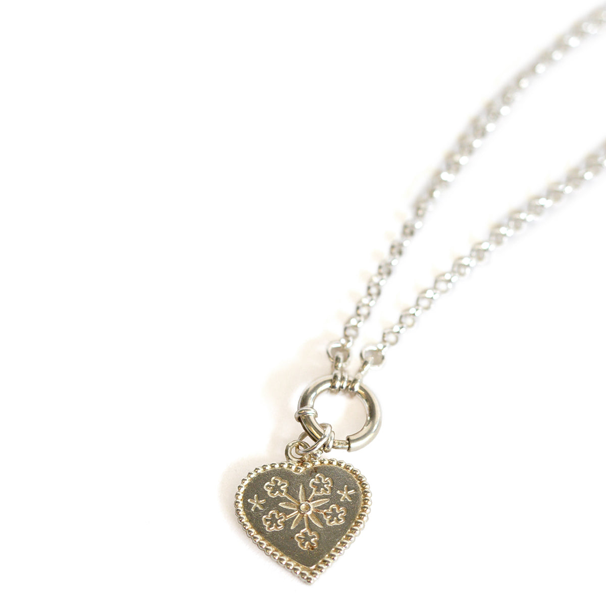 COLLAR CORAZÓN DE PLATA