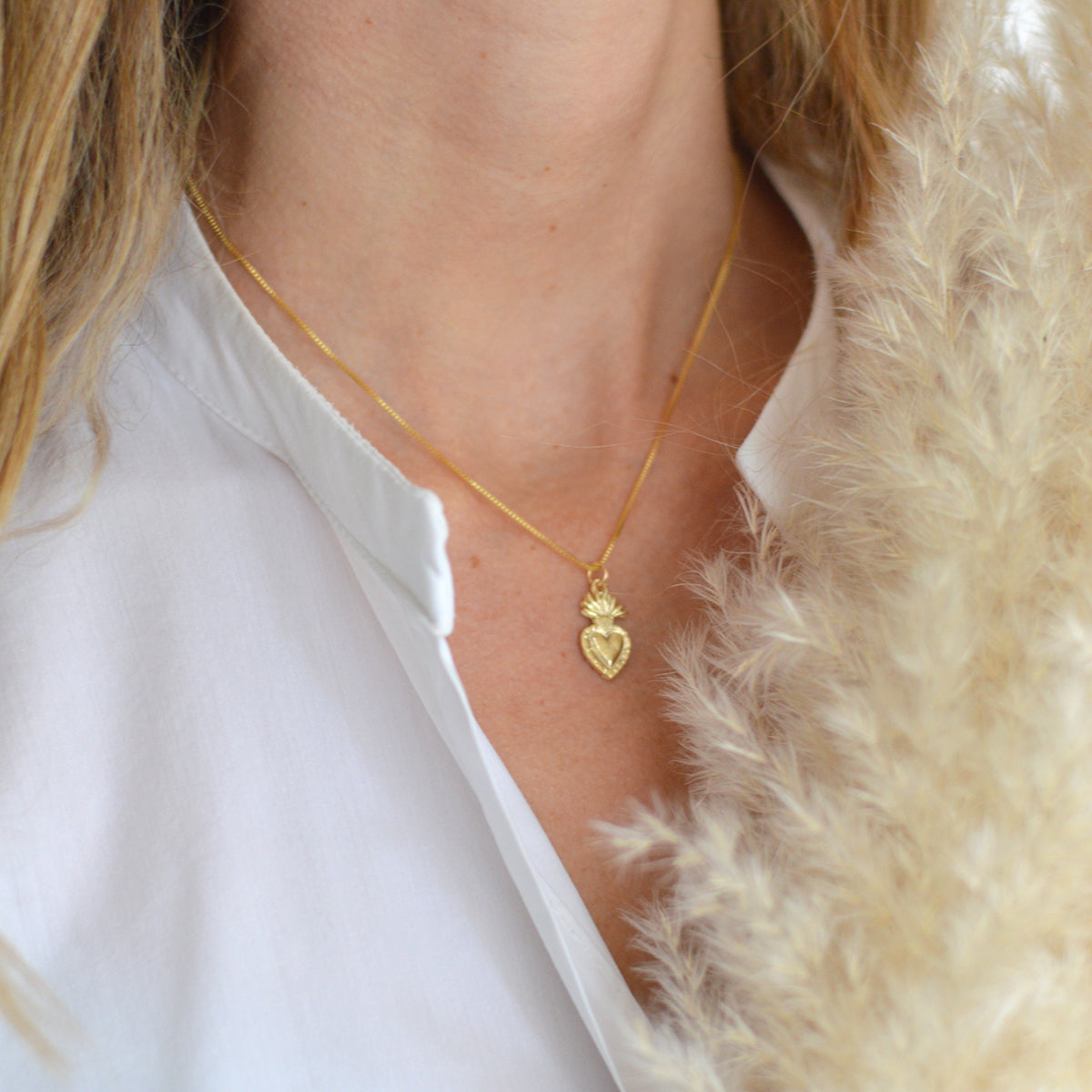 COLLAR CORAZON DETENTE CHICO BAÑADO EN ORO