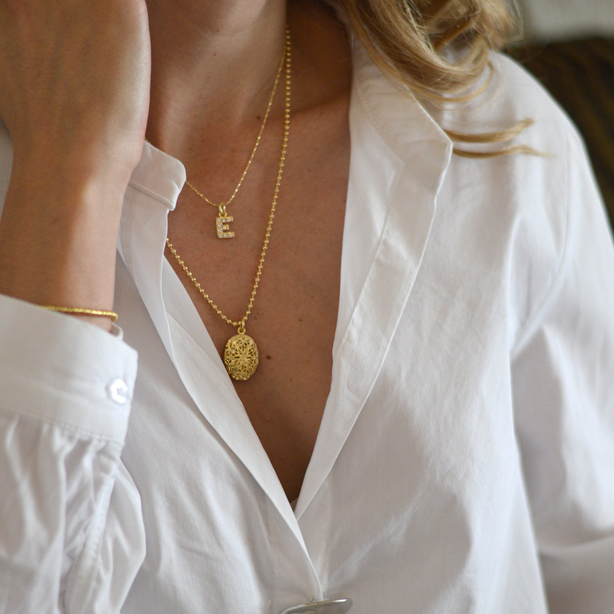 COLLAR RELICARIO OVALADO