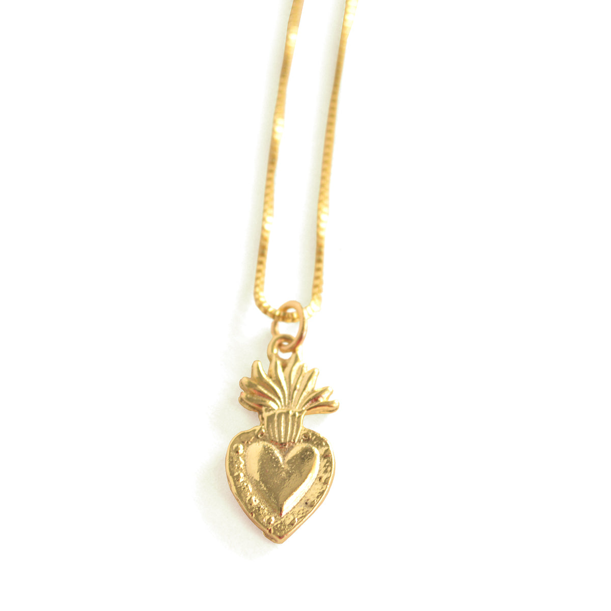 COLLAR CORAZON DETENTE CHICO BAÑADO EN ORO
