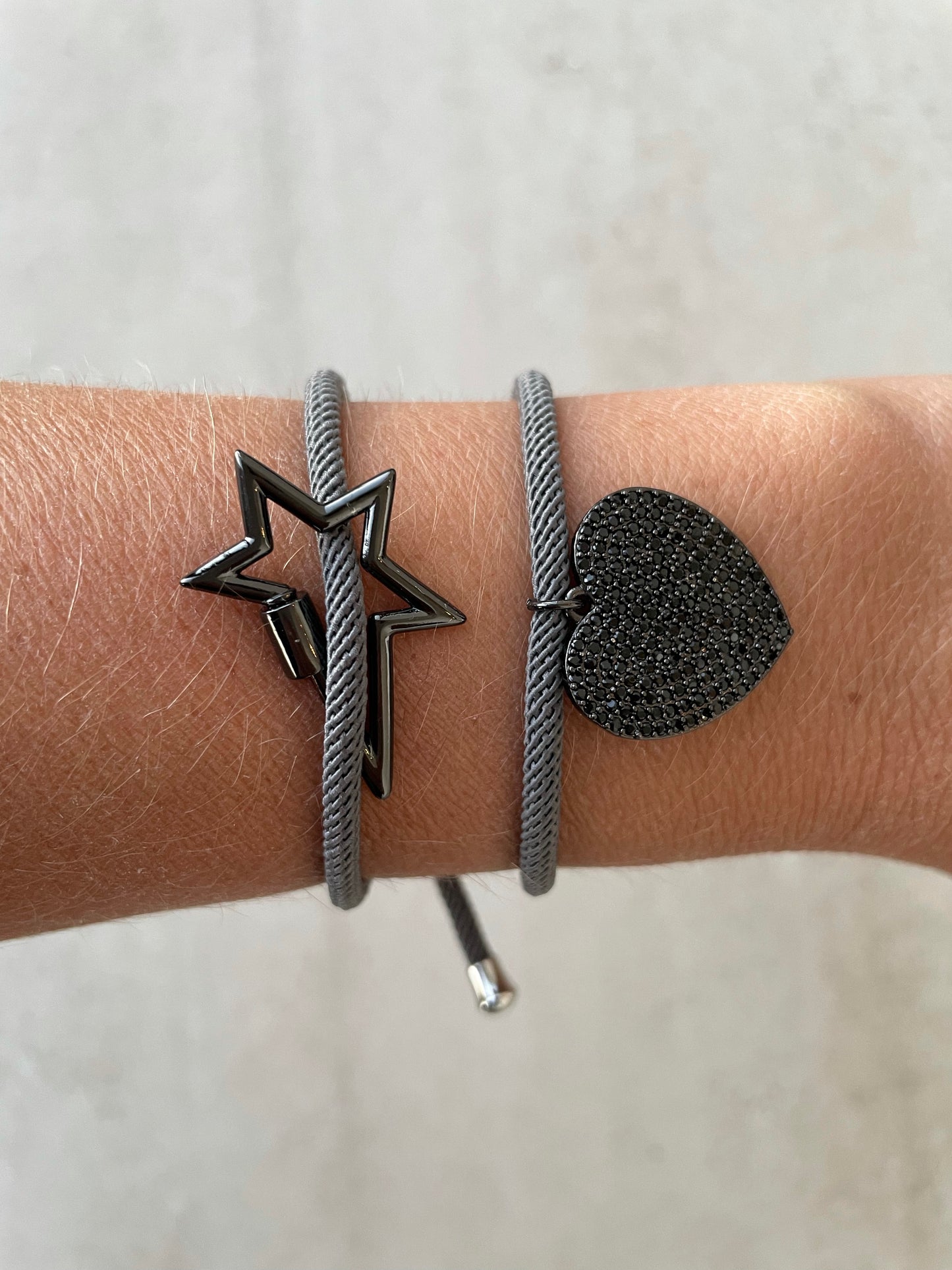 PULSERA SERIE BLACK CORAZON